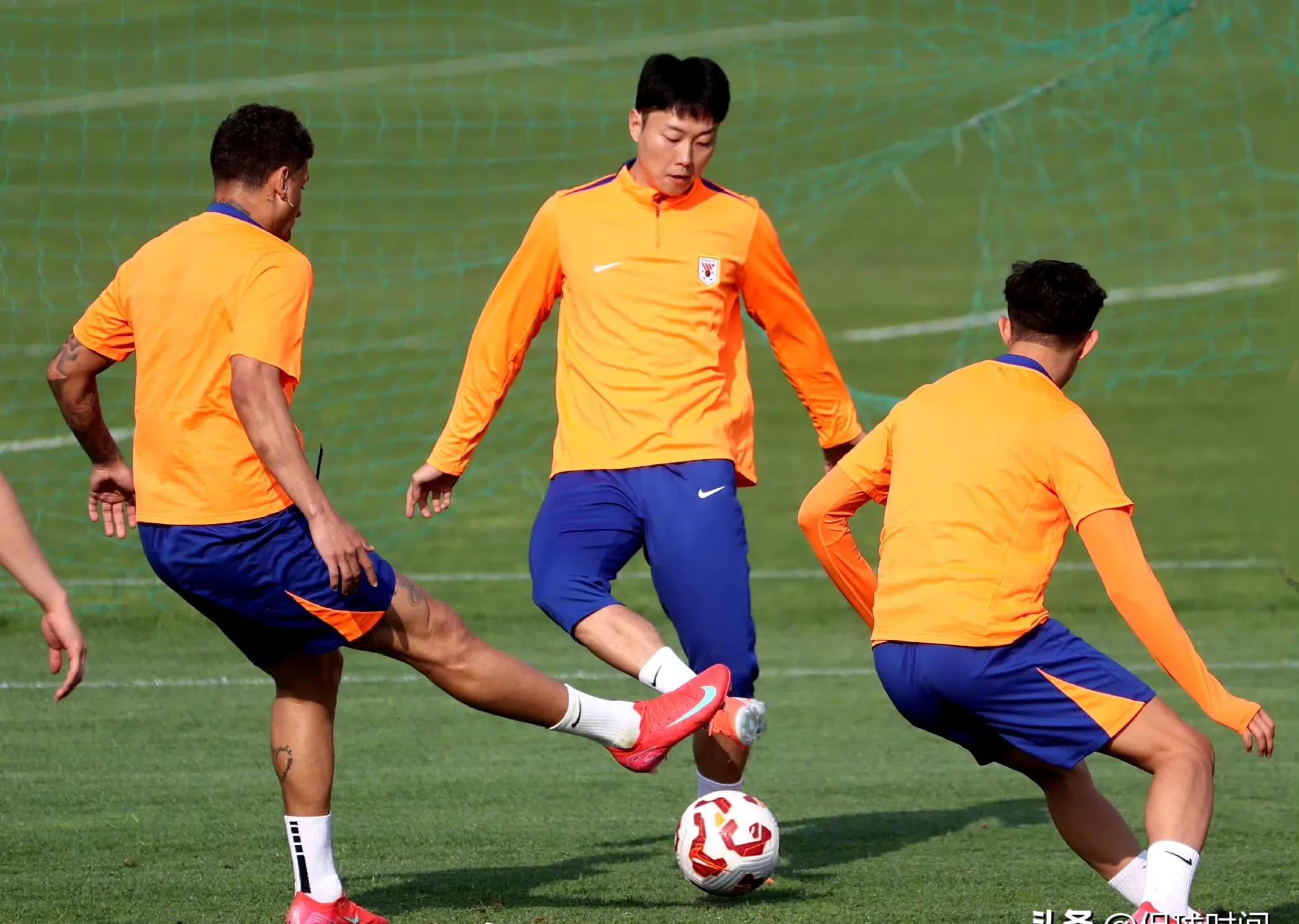 爱游戏电竞平台赛后北京国安备战社区盾，造点机会细节曝光，震撼外界，轮换策略成焦点的简单介绍