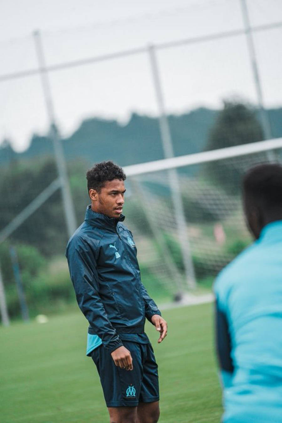 关于法甲加时末段再迎强敌，上海久事回应争议，主帅态度——质疑声仍在，控场能力受关注的信息