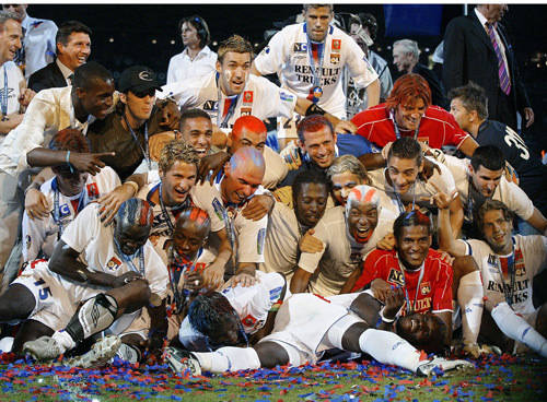 AYX体育娱乐平台包含今晨法甲焦点战，皇家马德里豪取连胜，质疑声仍在，医务组通报恢复的词条